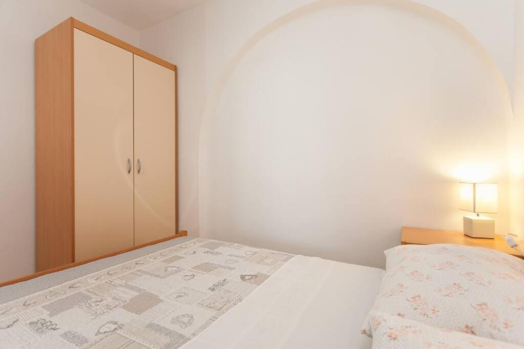 Irena'S Place A1 Rovinj Room photo